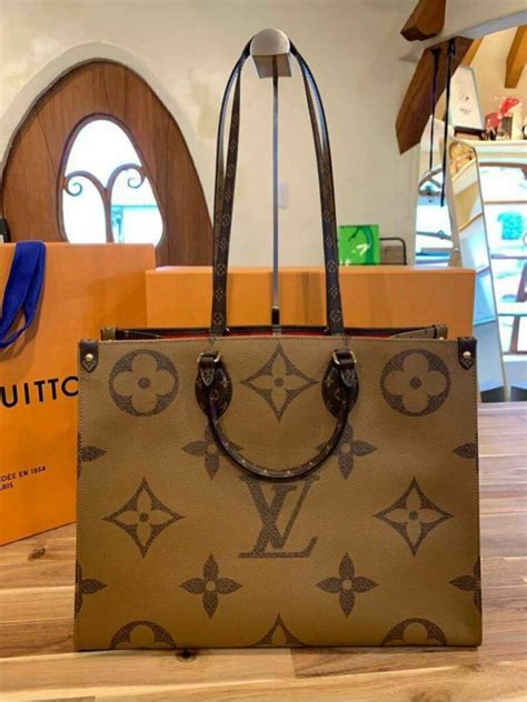 louis vuitton on the go bag|louis vuitton large monogram tote.